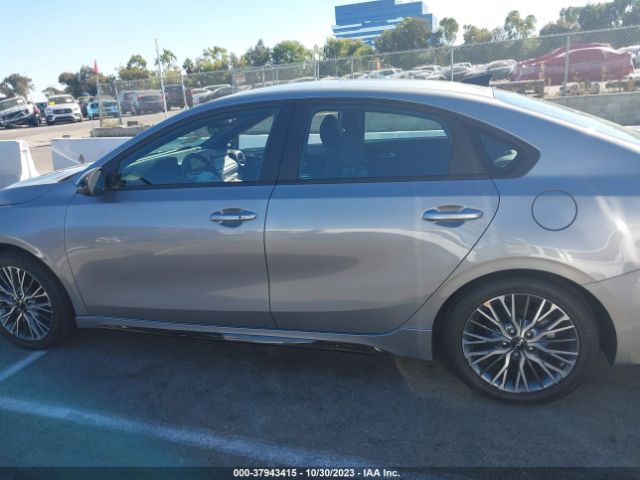 3KPF54AD3PE596579 KIA Forte Gt-line