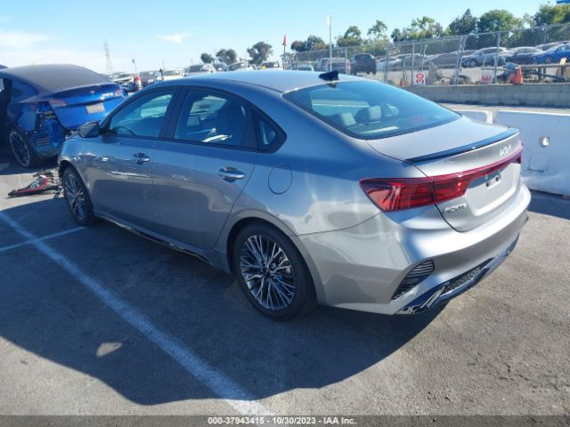 3KPF54AD3PE596579 KIA Forte Gt-line