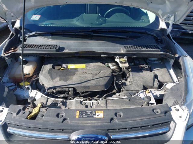 1FMCU9GX4FUA85852 Ford ESCAPE SE