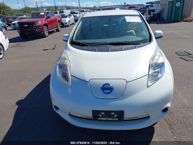 2011 NISSAN LEAF SV VIN: JN1AZ0CP2BT005563