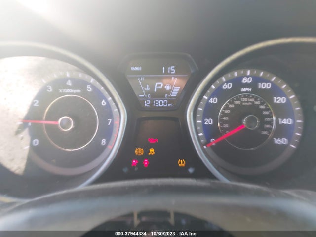 2015 HYUNDAI ELANTRA SE (ULSAN PLANT) VIN: KMHDH4AE2FU425468