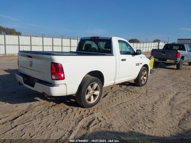 3C6JR6ATXEG101045 RAM 1500 Express