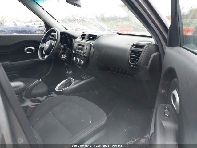 37944516 :رقم المزاد ، KNDJN2A23G7283576 vin ، 2016 Kia Soul مزاد بيع