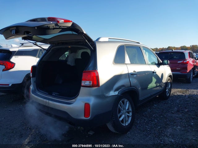 2014 KIA SORENTO LX VIN: 5XYKTCA64EG522989