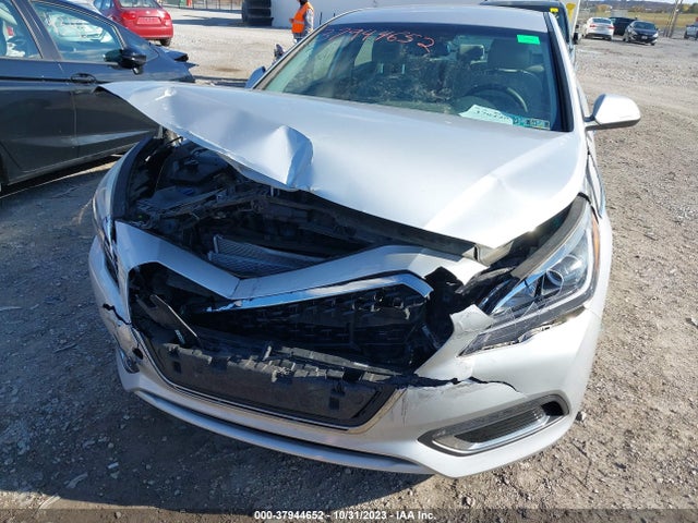 Hyundai Sonata Hybrid Se 2016 KMHE24L13GA009559 Image 6