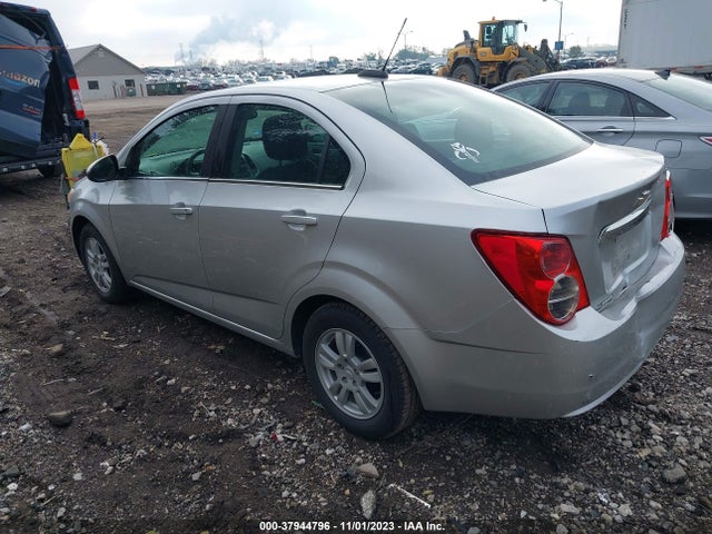 Chevrolet SONIC LT 2015 1G1JC5SH1F4110500 Image 3