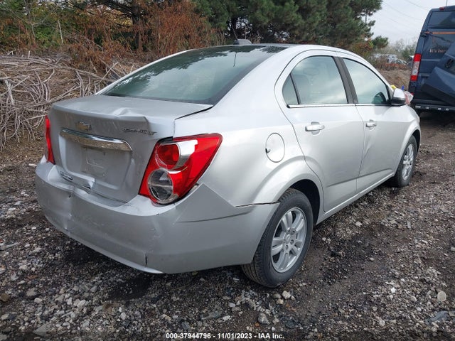 Chevrolet SONIC LT 2015 1G1JC5SH1F4110500 Image 4