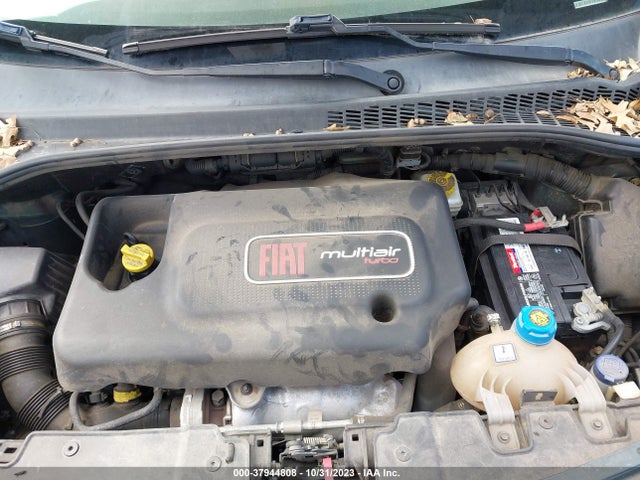 2014 FIAT 500L ZFBCFACH2EZ030013 Photo 9