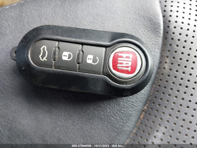 2014 FIAT 500L ZFBCFACH2EZ030013 Photo 10