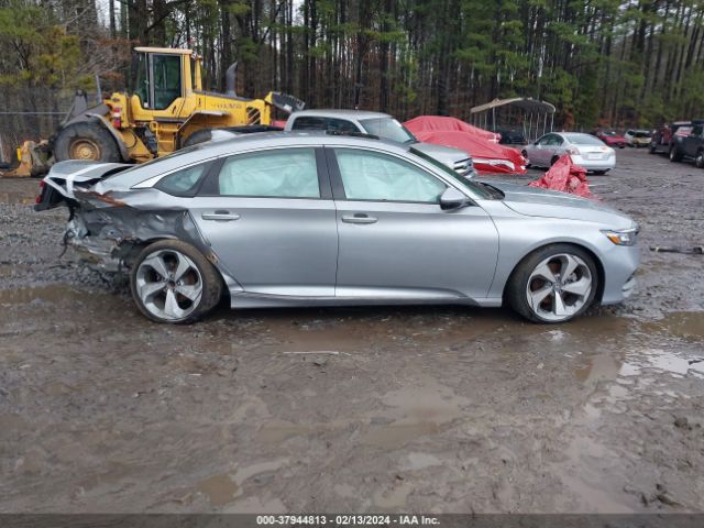 1HGCV2F97JA039956 Honda Accord Touring 2.0t