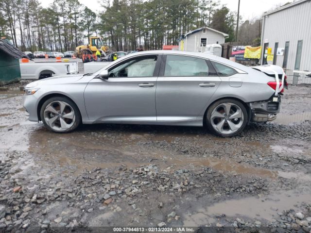 1HGCV2F97JA039956 Honda Accord Touring 2.0t