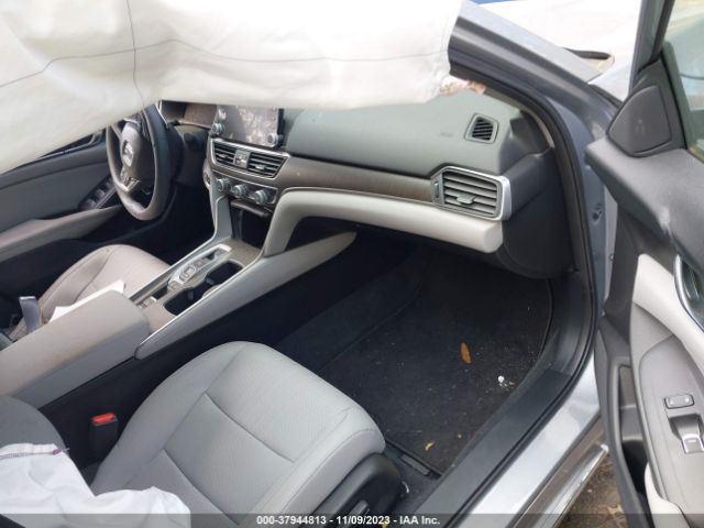 1HGCV2F97JA039956 Honda Accord Touring 2.0t