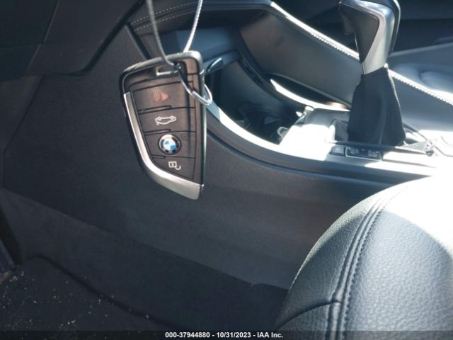 WBXHU7C30J5H42642 BMW X1 Sdrive28i