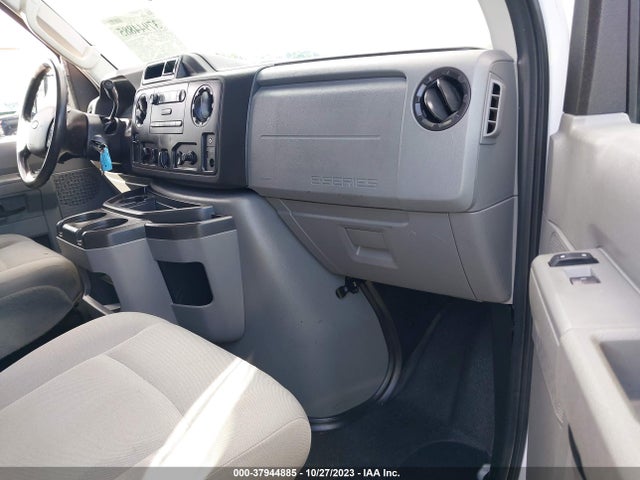 Ford E-250 Commercial 2014 1FTNE2EW9EDA17377 Image 5