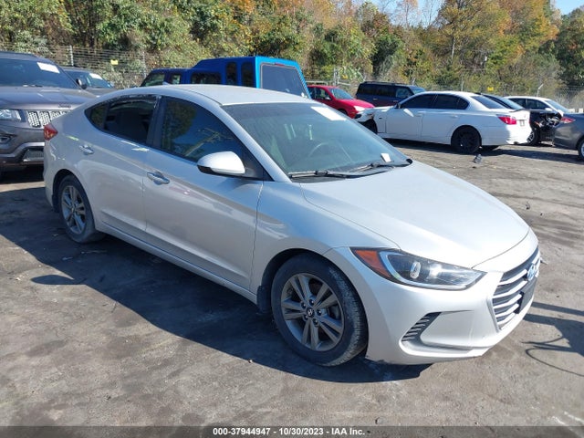 2018 5NPD84LF8JH224705 main image