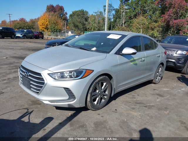 Hyundai ELANTRA SEL 2018 5NPD84LF8JH224705 Image 2