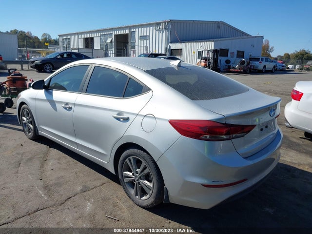 Hyundai ELANTRA SEL 2018 5NPD84LF8JH224705 Image 3