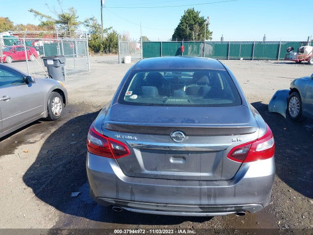 2018 NISSAN ALTIMA 2.5 SR VIN: 1N4AL3AP3JC105808