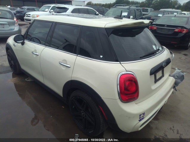 2015 MINI HARDTOP WMWXU3C56F2B66595 Photo 2