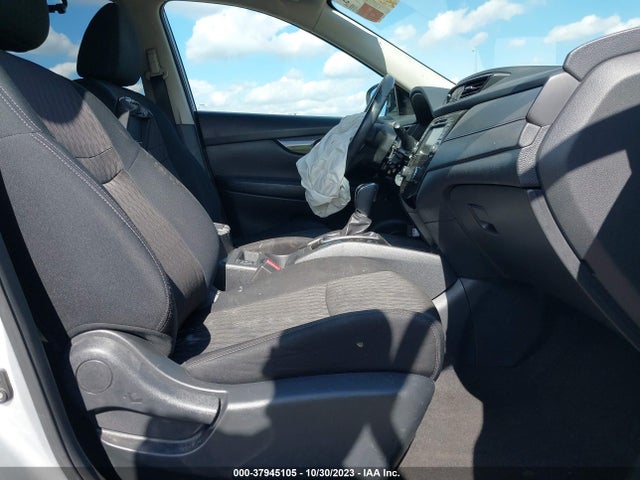 2018 NISSAN ROGUE S VIN: 5N1AT2MV3JC749125