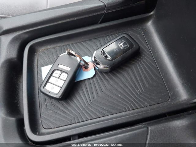 JHLRW2H90KX007001 Honda Cr-v Touring