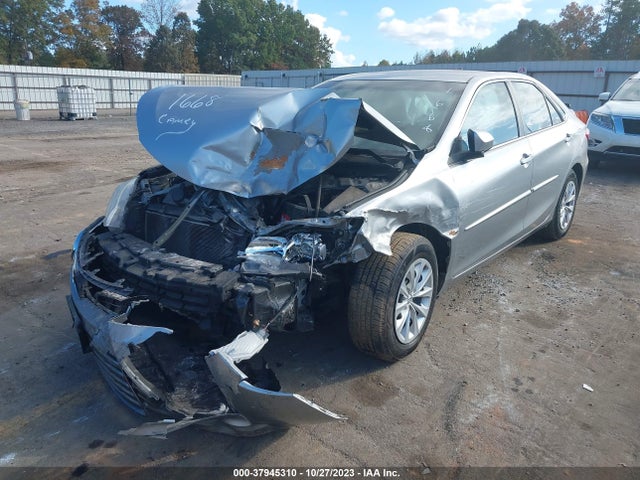 Toyota CAMRY LE 2016 4T4BF1FK9GR581668 Image 2