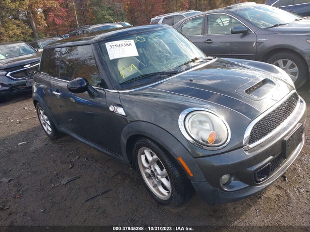 2011 MINI COOPER S WMWSV3C53BTY21997 Photo 0