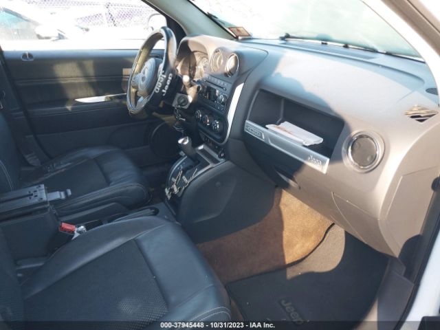 1C4NJDEB2ED884379 Jeep Compass Latitude