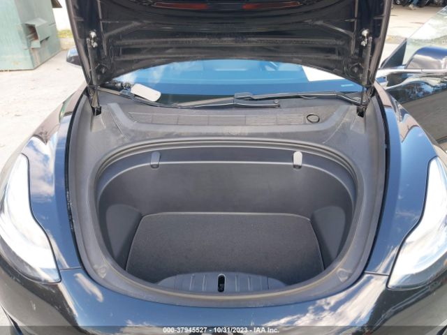 5YJ3E1EB0JF127526 Tesla Model 3 Long Range/performance