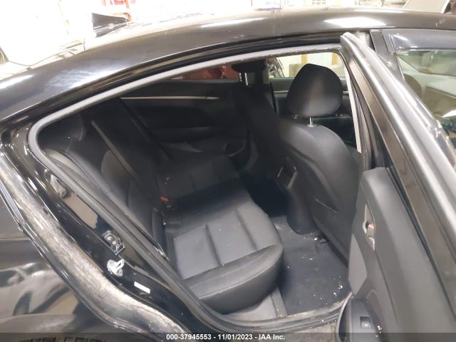2018 HYUNDAI ELANTRA VALUE EDITION VIN: KMHD84LF1JU577384