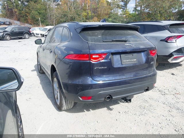 2018 JAGUAR F-PACE SADCJ2GX2JA291383 Photo 2