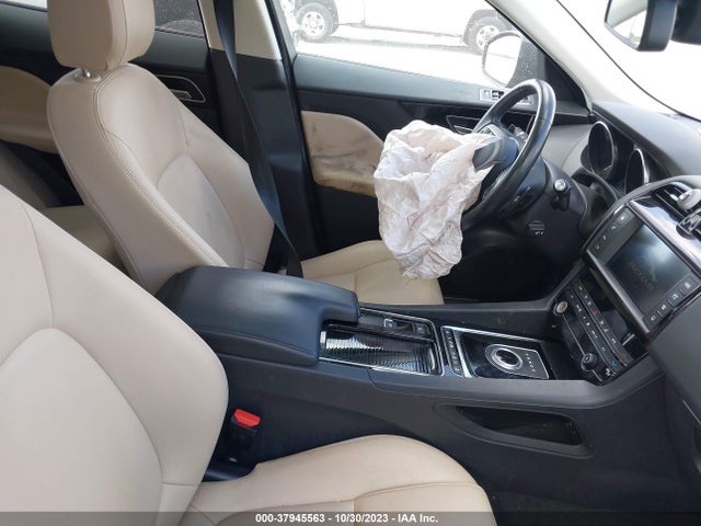 2018 JAGUAR F-PACE SADCJ2GX2JA291383 Photo 4