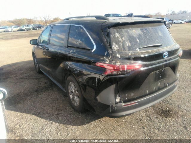 2021 TOYOTA SIENNA 5TDKRKEC5MS071839 Photo 2