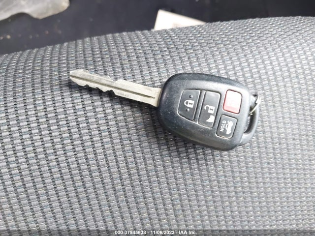 Toyota Corolla S Plus 2015 2T1BURHE4FC304481 Image 11