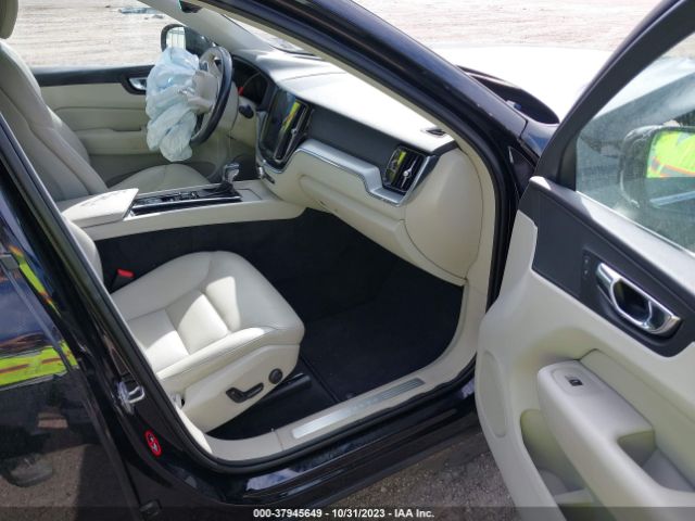 LYV102DK4KB187972 Volvo Xc60 T5 Momentum