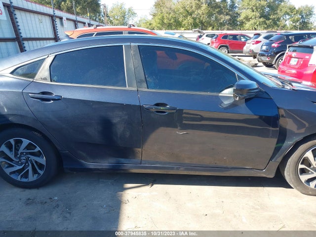 Honda CIVIC EX 2018 2HGFC2F78JH598001 Image 12