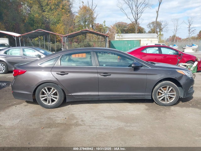 2015 HYUNDAI SONATA SE VIN: 5NPE24AF2FH035757