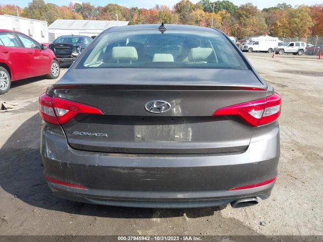 2015 HYUNDAI SONATA SE VIN: 5NPE24AF2FH035757