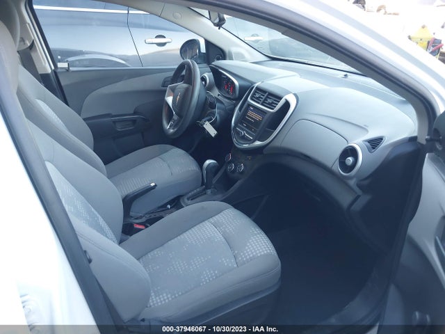 Chevrolet SONIC LS 2020 1G1JB5SB7L4140384 Image 5