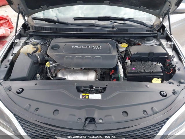 Chrysler 200 Limited 2015 1C3CCCAB3FN652035 Image 10