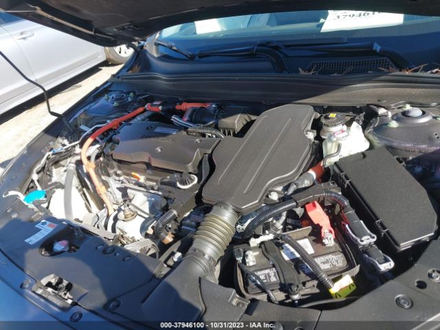 1HGCV3F96JA005769 Honda Accord Hybrid Touring