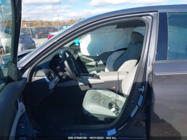 1HGCV3F96JA005769 Honda Accord Hybrid Touring