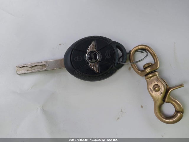 2005 MINI COOPER S WMWRE33555TD99477 Photo 10