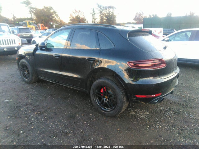 2018 PORSCHE MACAN WP1AG2A54JLB61696 Photo 2