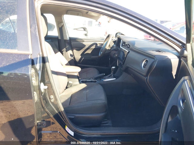 Toyota COROLLA LE 2018 5YFBURHE6JP754741 Image 5