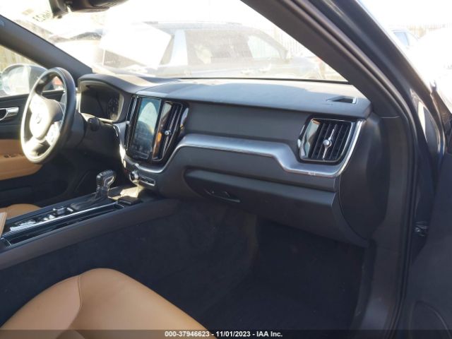 2020 VOLVO XC60 YV4102RK1L1431379 Photo 4
