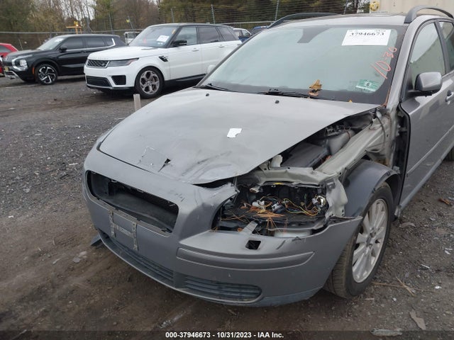 2005 VOLVO V50 2.4I VIN: YV1MW382652051144