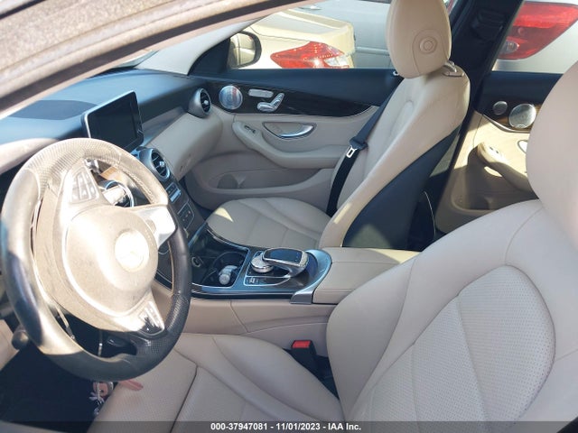 2015 MERCEDES-BENZ C 300 SPORT 4MATIC/LUXURY 4MATIC/4MATIC VIN: 55SWF4KB0FU029019