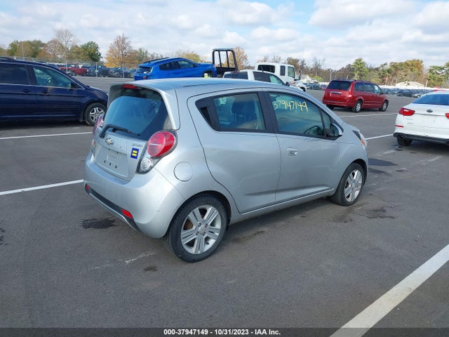 Chevrolet SPARK LS 2014 KL8CB6S92EC581361 Image 4