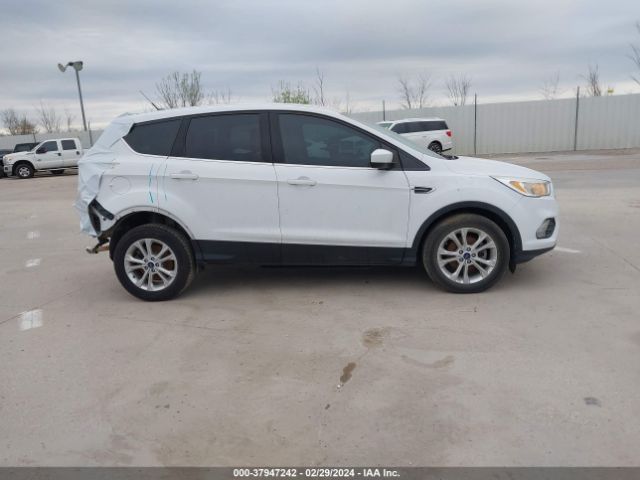 1FMCU0GD9HUB83098 Ford ESCAPE SE
